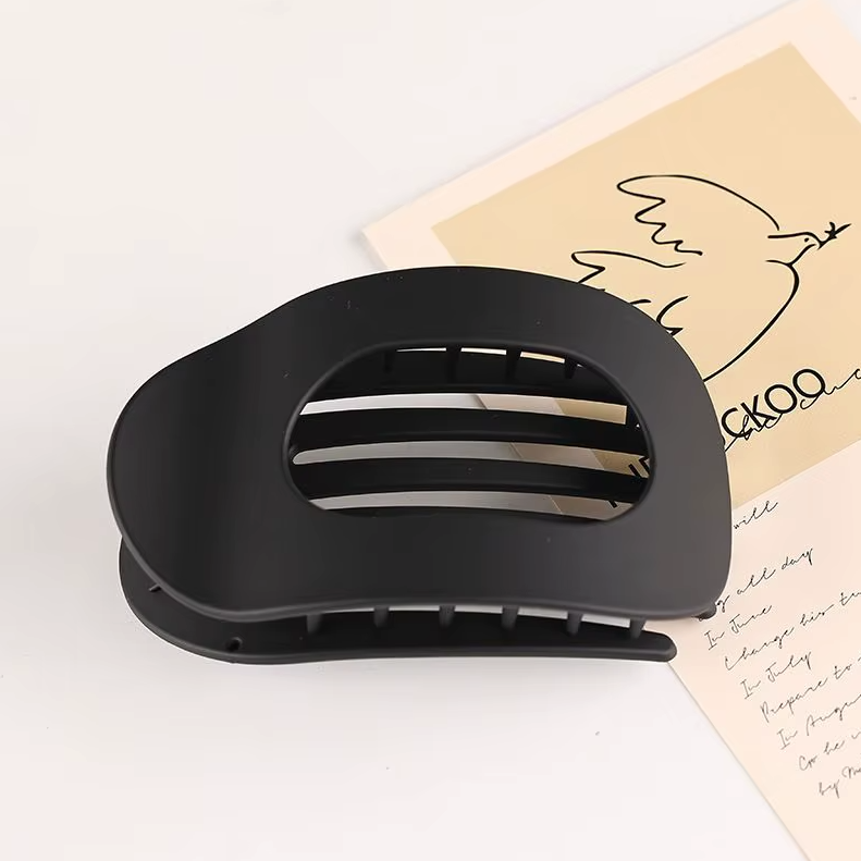 Starke und schmerzfreie Haarspange