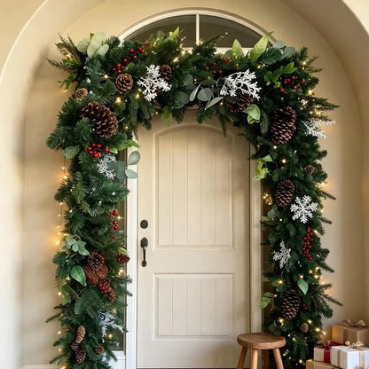 Girlande-Tuerbogenhalter mit dekoriertem Weihnachtsgirlande