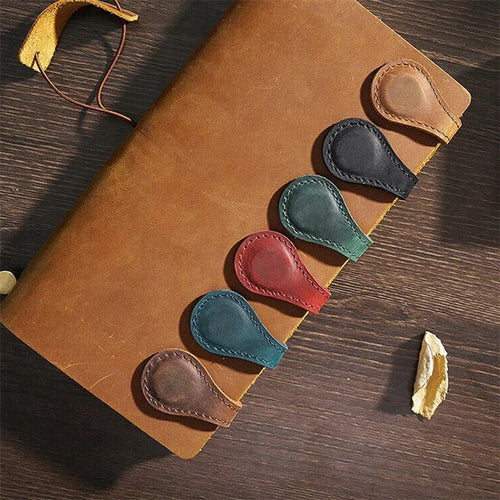 MagnaLeather – Magnetic Vintage Bookmark