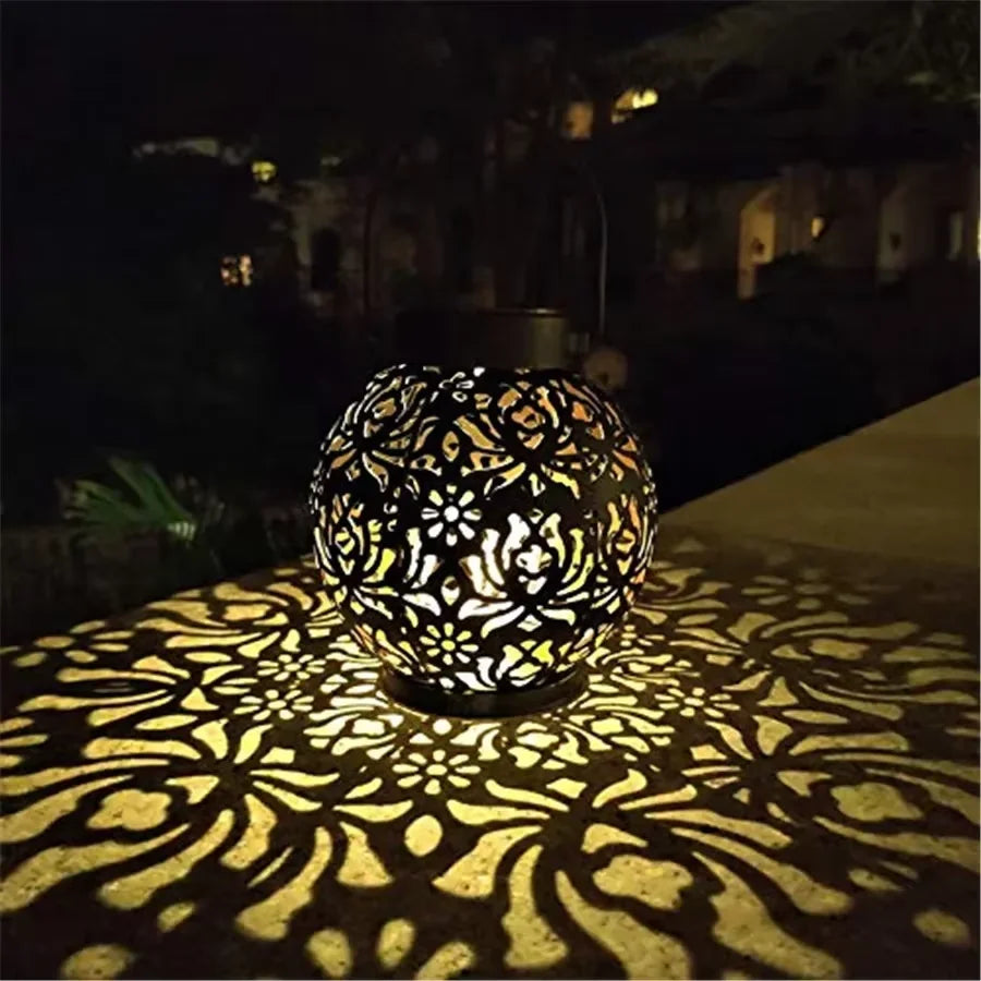 LuminaGlow™ – Die Kunstvolle Solar-Laterne für Draußen
