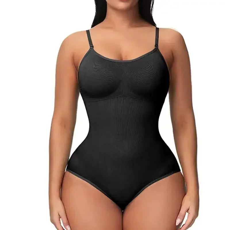 SilhouShape™ – Der Nahtlose Shaping-Bodysuit