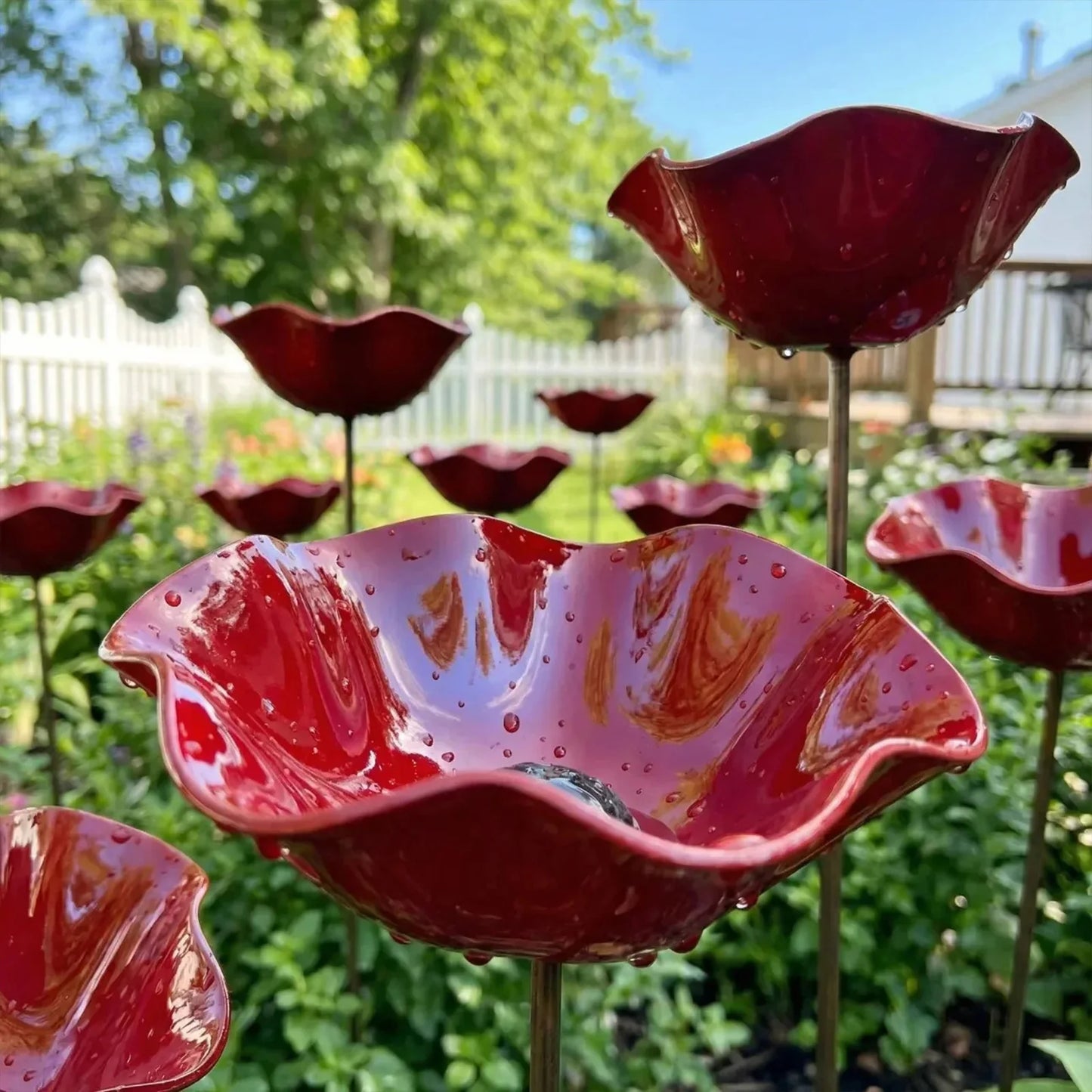 PoppyBloom™ – Ein farbenfroher Ruheort für Vögel und Bienen