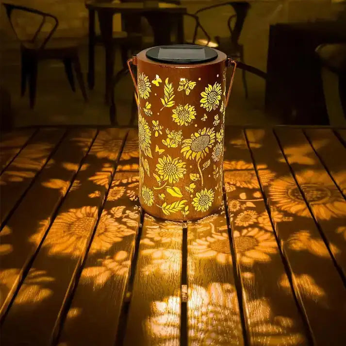 BloomLight™ – Die Kunstvolle Sonnenblumen-Solar-Laterne