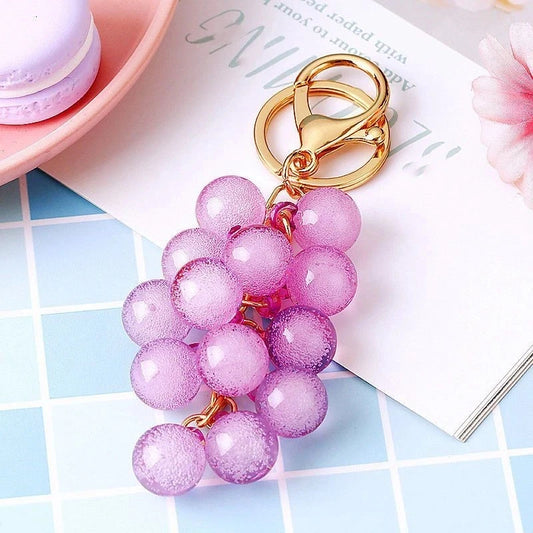 GrapeGlow™ – Der Luxuriöse Trauben-Anhänger