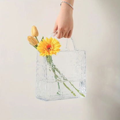 Vase de Luxe – Designer Handtaschen-Vase aus Glas