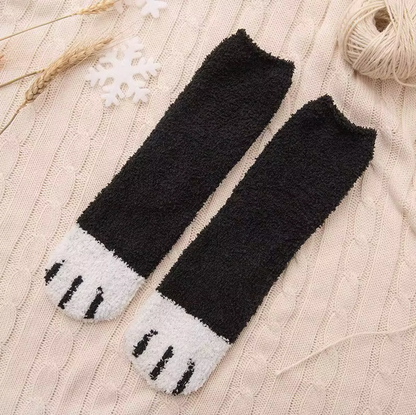 Flauschige Katzenpfoten-Socken