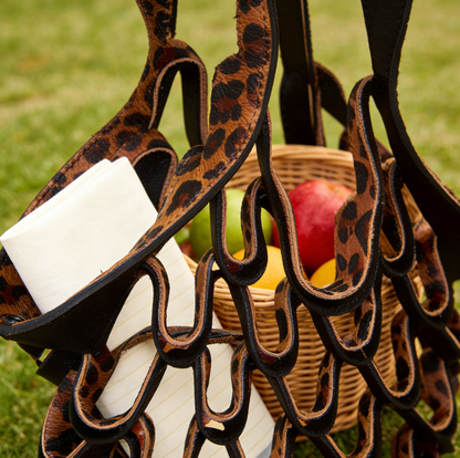 LunaFold: Zeitlose Eleganz, die in jede Tasche passt