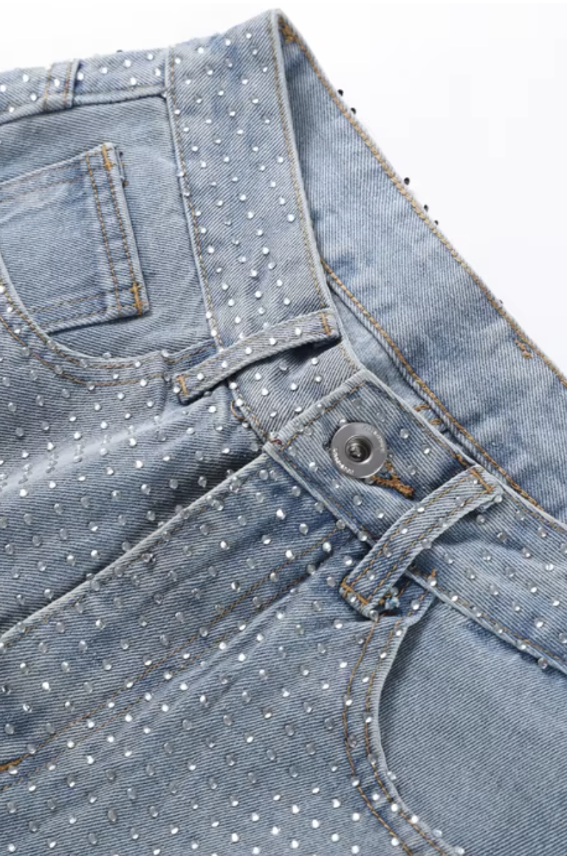 StellarDenim – High-Waist Jeans mit Diamanté-Glitzeffekt
