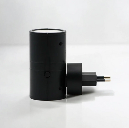 LuminaPlug – LED-Steckdosenleuchte mit Dimmfunktion & Sensor