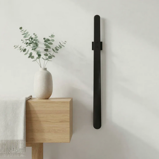 NordicSlide™ – Der Magnetische Design-Schuhlöffel