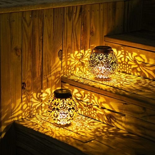 LuminaGlow™ – Die Kunstvolle Solar-Laterne für Draußen